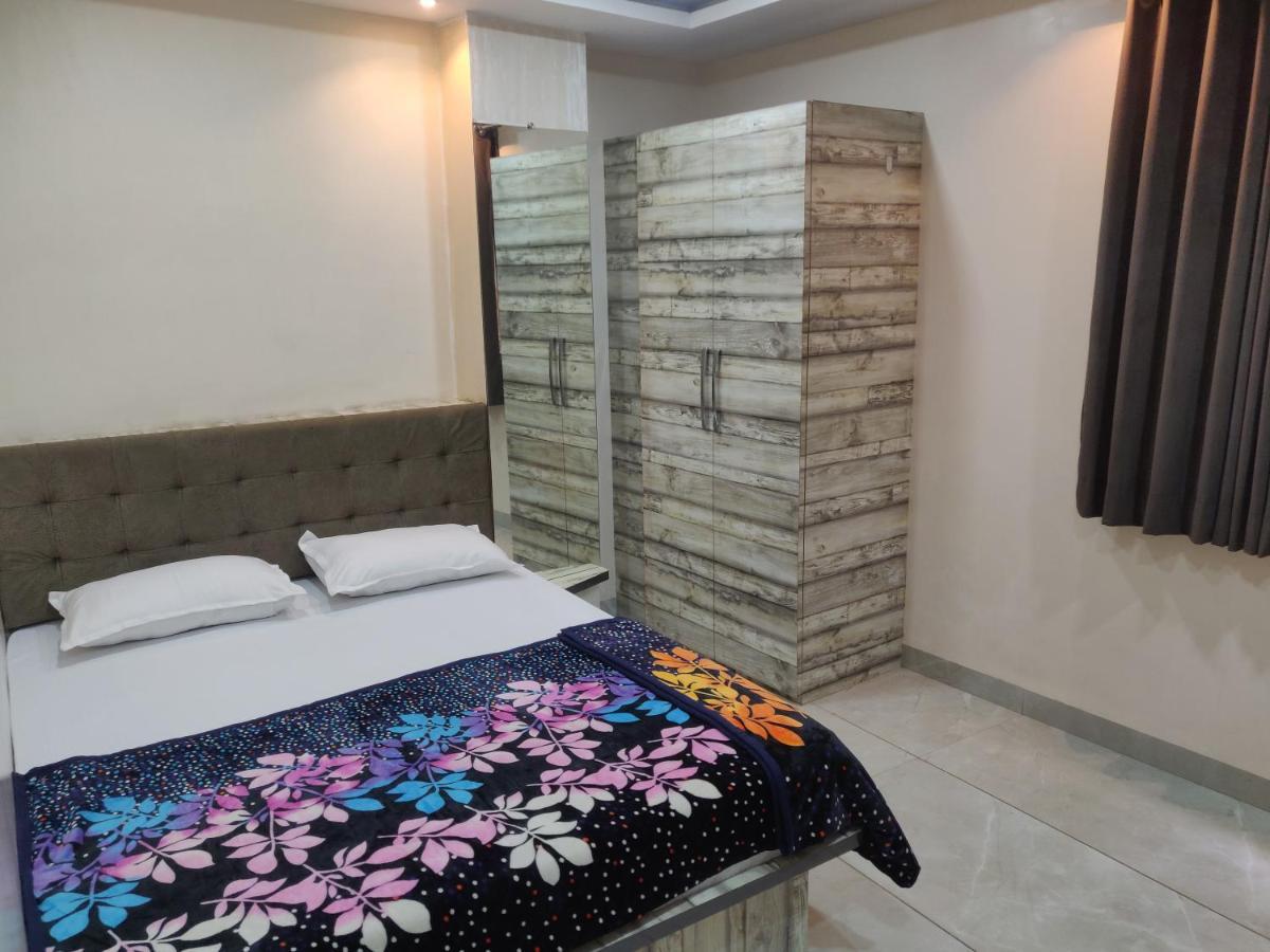 אינדורה Hotel Rb Palace מראה חיצוני תמונה