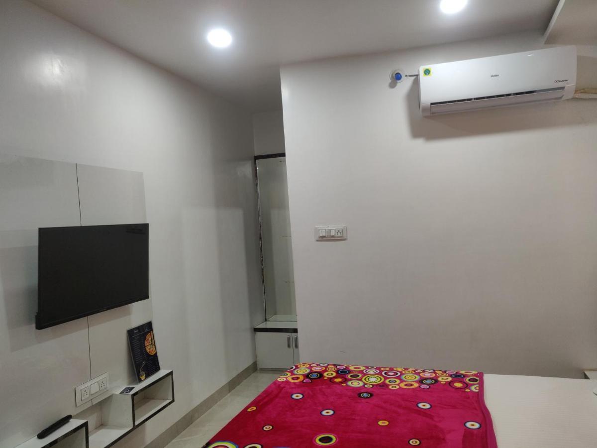 אינדורה Hotel Rb Palace מראה חיצוני תמונה