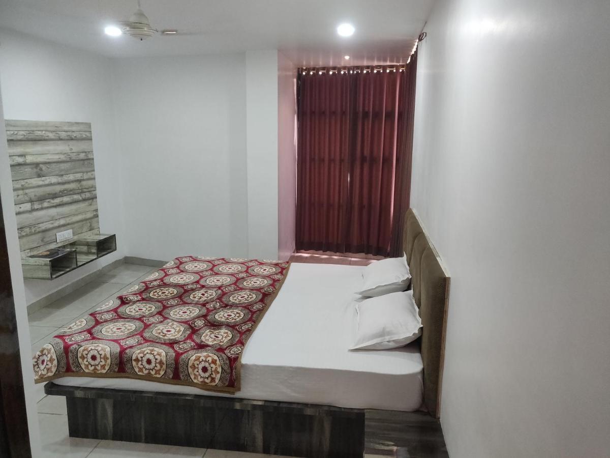 אינדורה Hotel Rb Palace מראה חיצוני תמונה